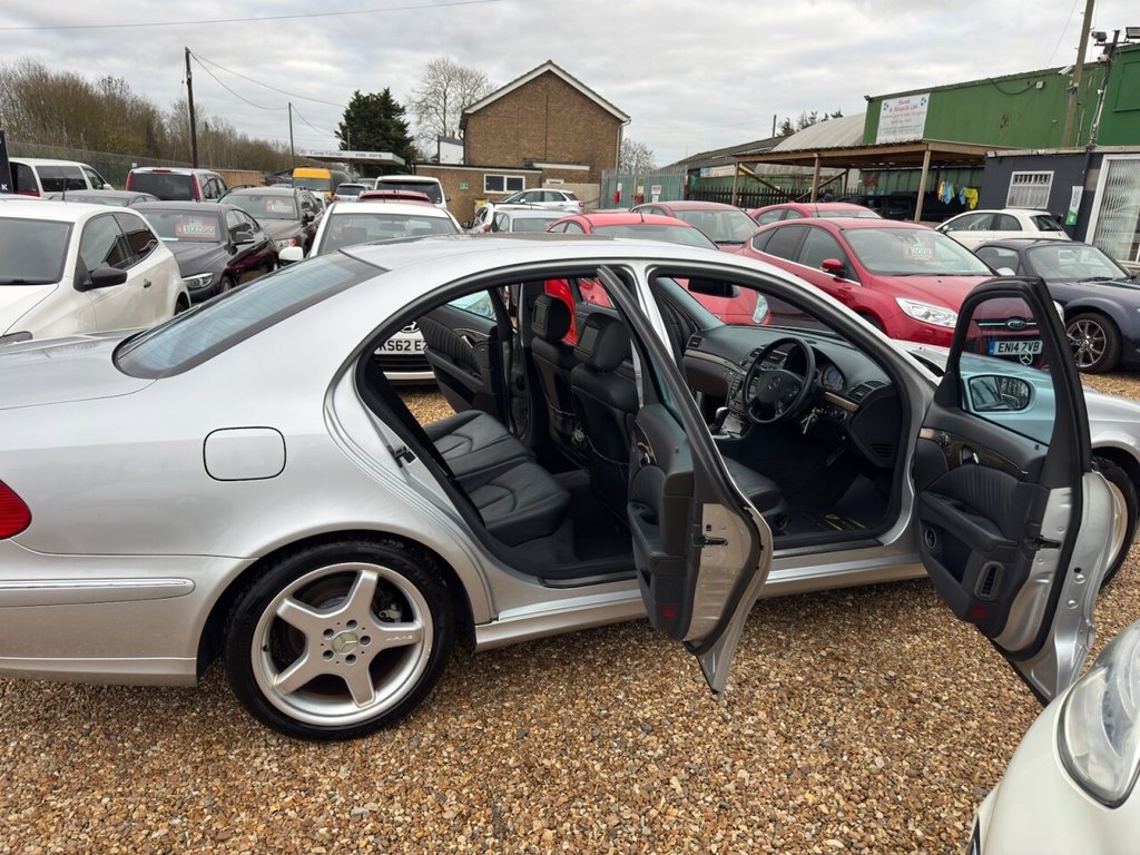 Used Mercedes-Benz E Class 2003 for sale - 76595920: Photo 37
