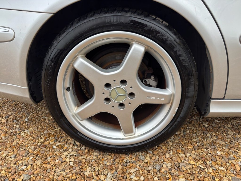 Used Mercedes-Benz E Class 2003 for sale - 76595920: Photo 39