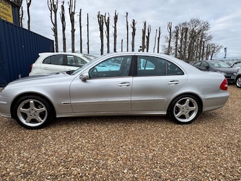 Used Mercedes-Benz E Class 2003 for sale - 76595920: Photo