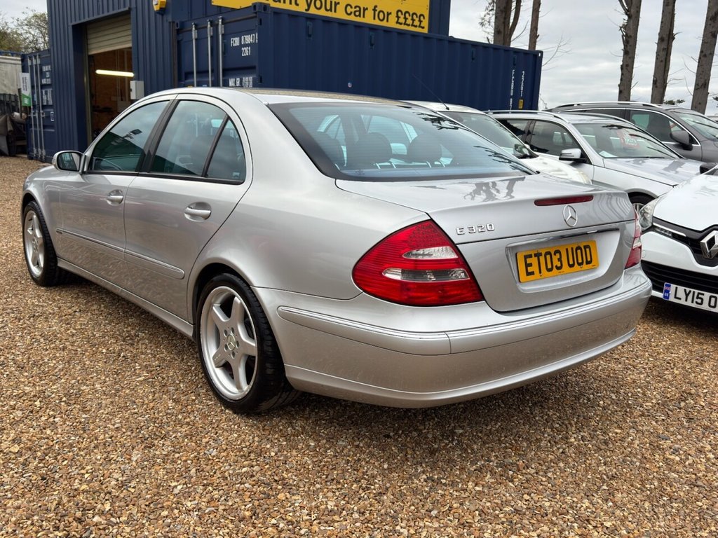 Used Mercedes-Benz E Class 2003 for sale - 76595920: Photo 5