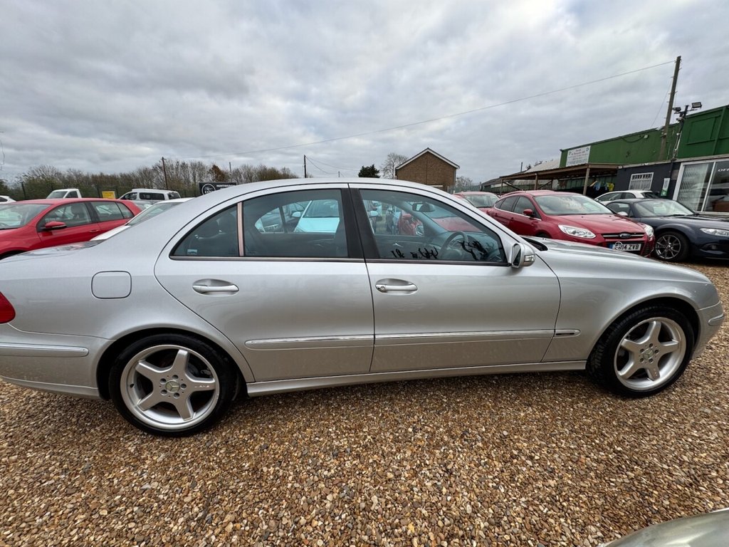 Used Mercedes-Benz E Class 2003 for sale - 76595920: Photo 8