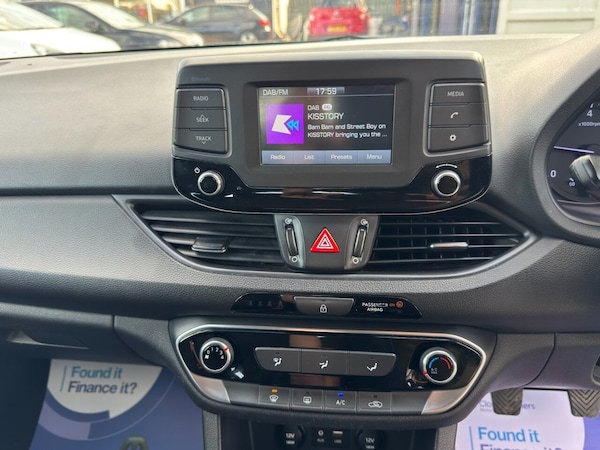 Used Hyundai i30 2018 for sale - 75495199: Photo 27