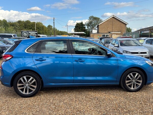 Used Hyundai i30 2018 for sale - 75495199: Photo 9