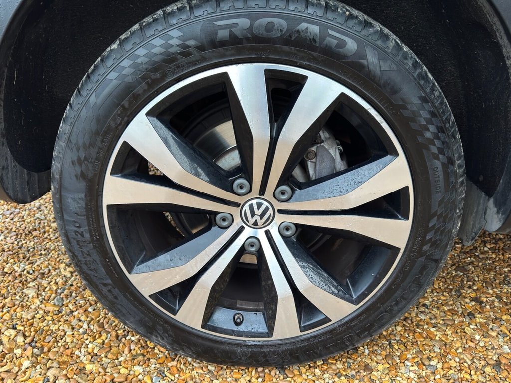 Used Volkswagen Touareg 2015 for sale - 76406769: Photo 36