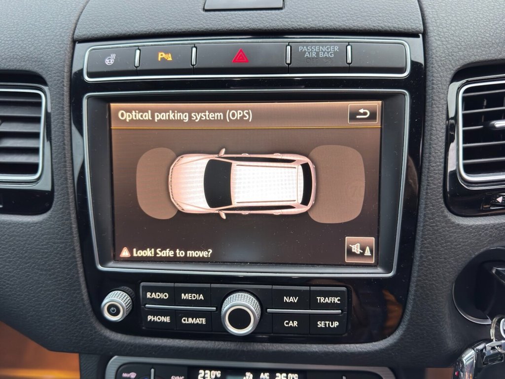 Used Volkswagen Touareg 2015 for sale - 76406769: Photo 43