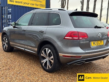 Used Volkswagen Touareg 2015 for sale - 76406769: Photo