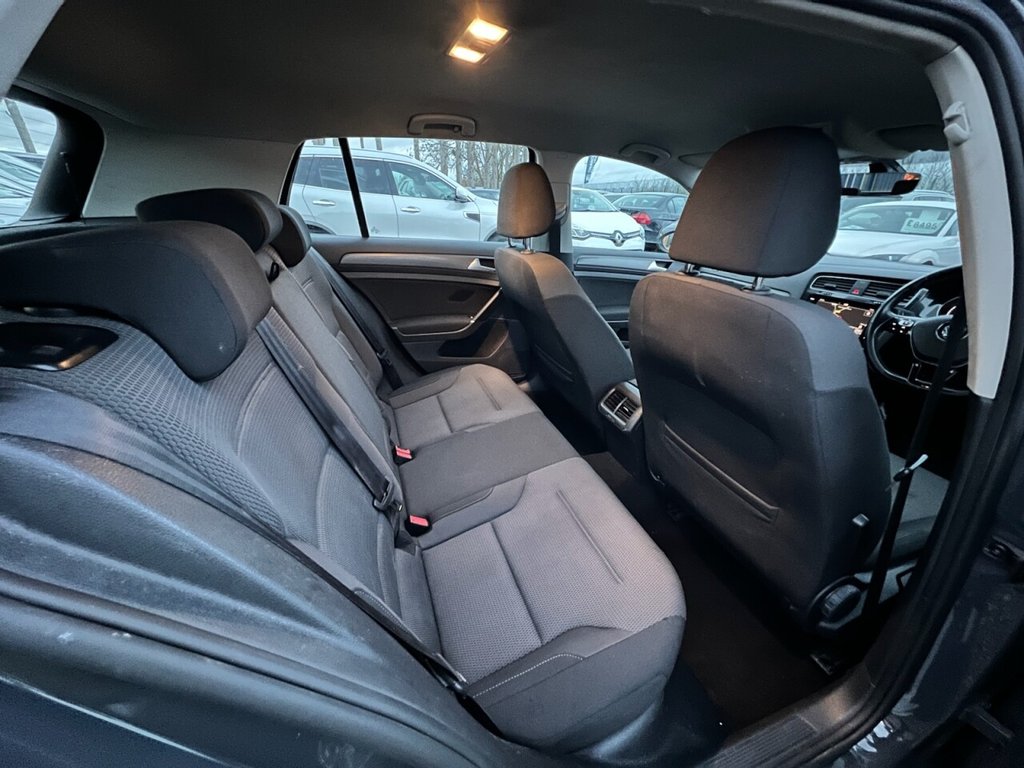 Used Volkswagen Golf 2018 for sale - 76546836: Photo 32