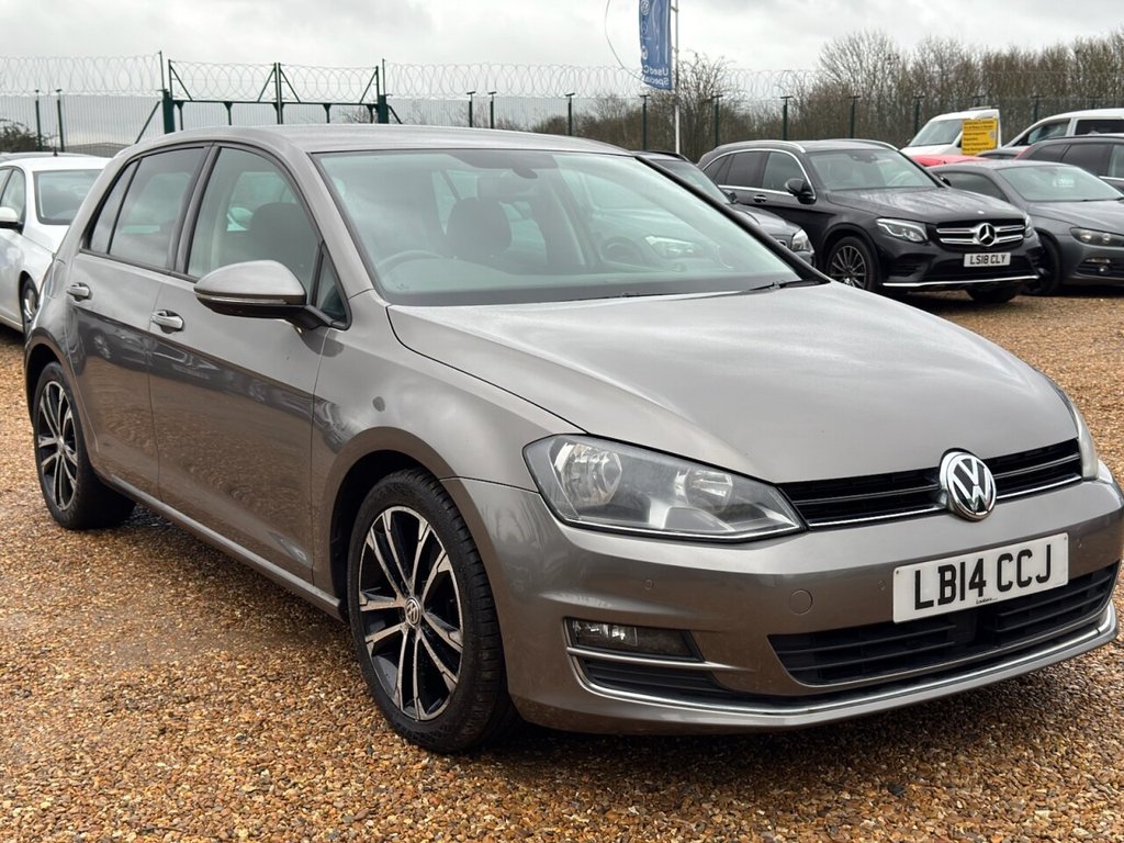 Used Volkswagen Golf 2014 for sale - 77302692: Photo 1