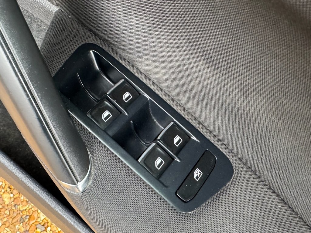 Used Volkswagen Golf 2014 for sale - 77302692: Photo 14