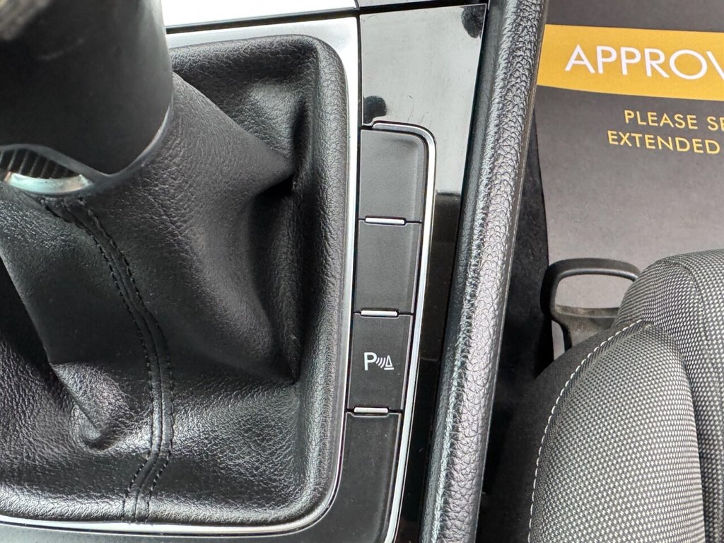 Used Volkswagen Golf 2014 for sale - 77302692: Photo 21