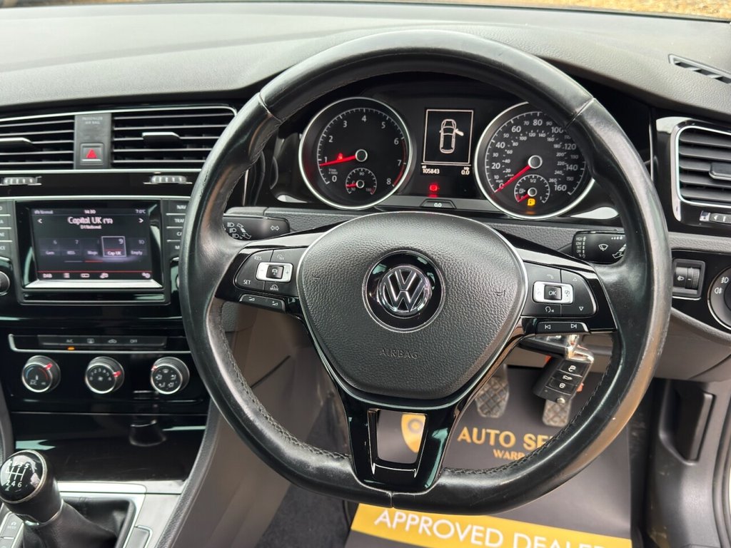 Used Volkswagen Golf 2014 for sale - 77302692: Photo 24