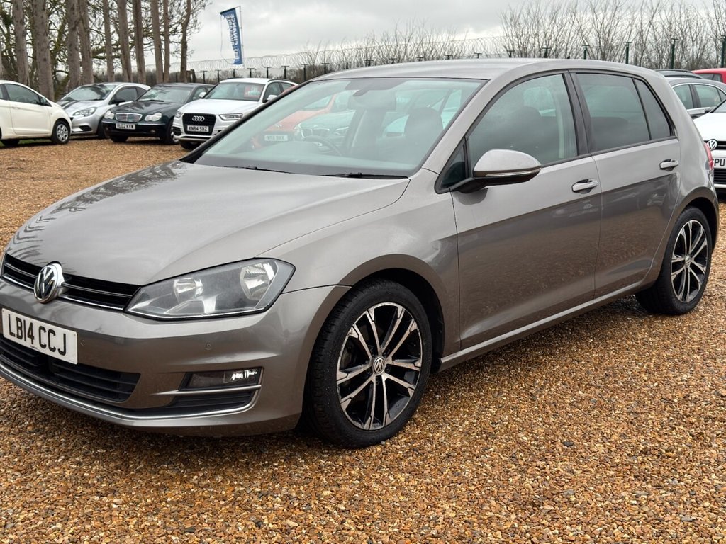 Used Volkswagen Golf 2014 for sale - 77302692: Photo 3