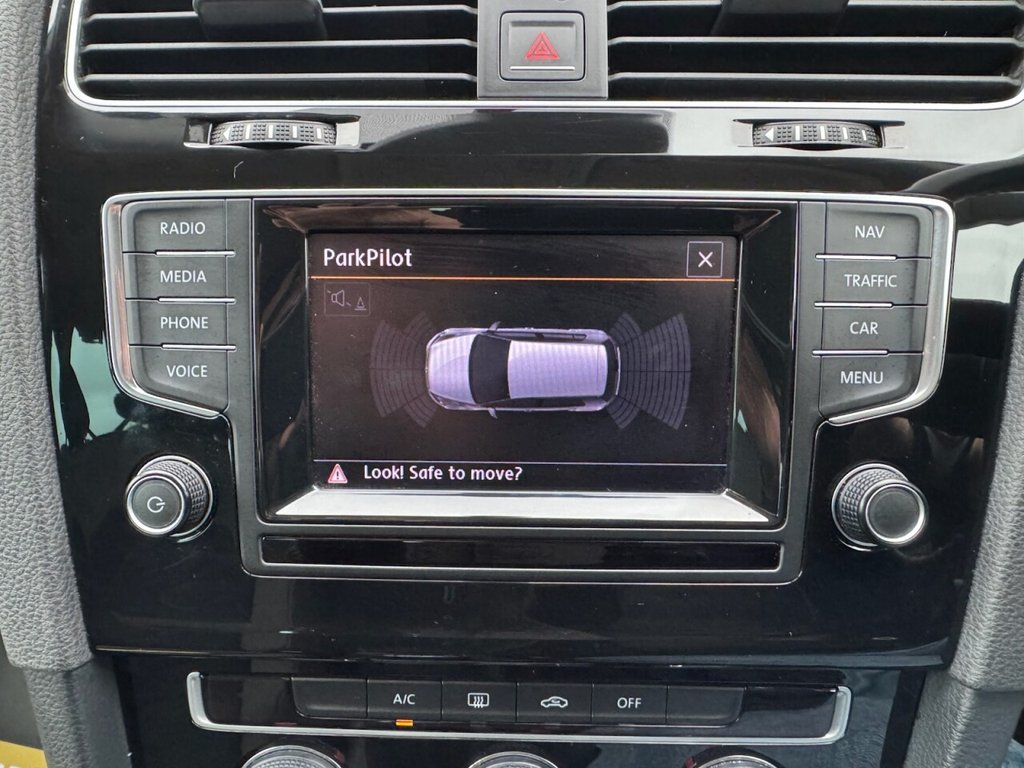 Used Volkswagen Golf 2014 for sale - 77302692: Photo 34