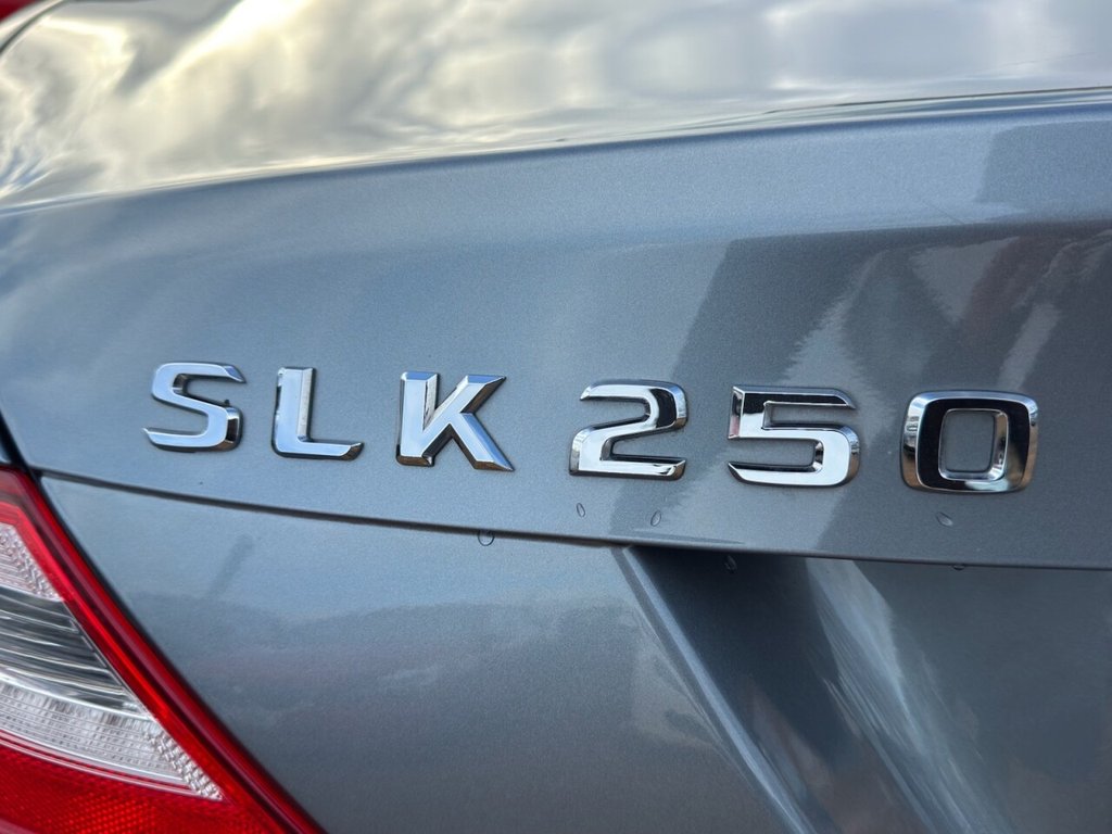 Used Mercedes-Benz SLK 2012 for sale - 76848177: Photo 10