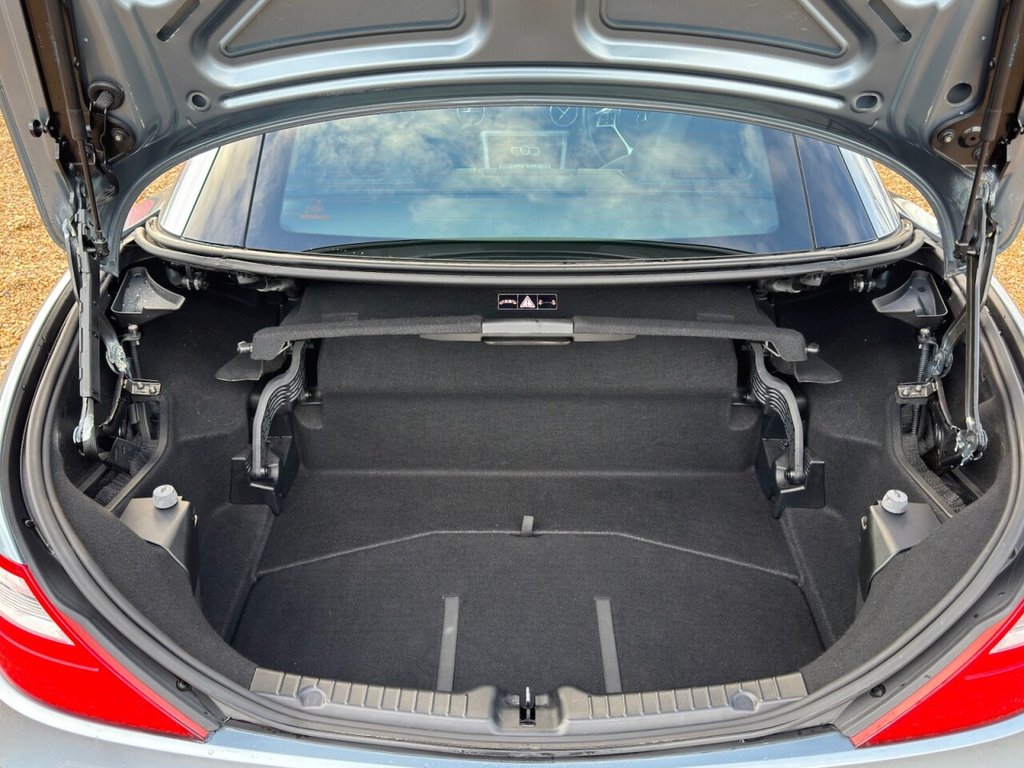 Used Mercedes-Benz SLK 2012 for sale - 76848177: Photo 13