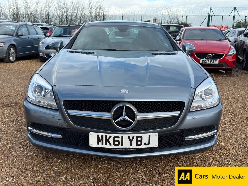 Used Mercedes-Benz SLK 2012 for sale - 76848177: Photo 2