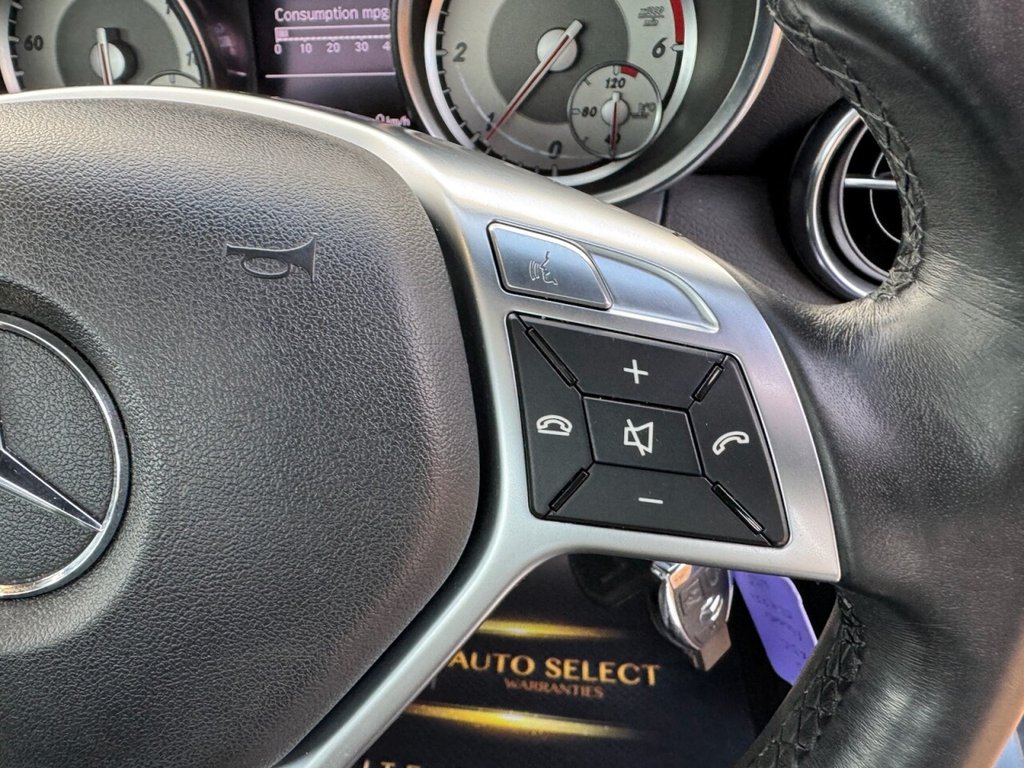 Used Mercedes-Benz SLK 2012 for sale - 76848177: Photo 21