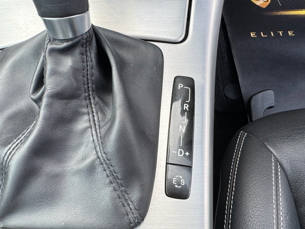 Used Mercedes-Benz SLK 2012 for sale - 76848177: Photo 25