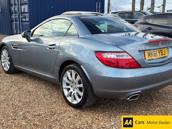 Used Mercedes-Benz SLK 2012 for sale - 76848177: Photo