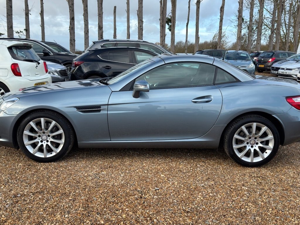Used Mercedes-Benz SLK 2012 for sale - 76848177: Photo 6