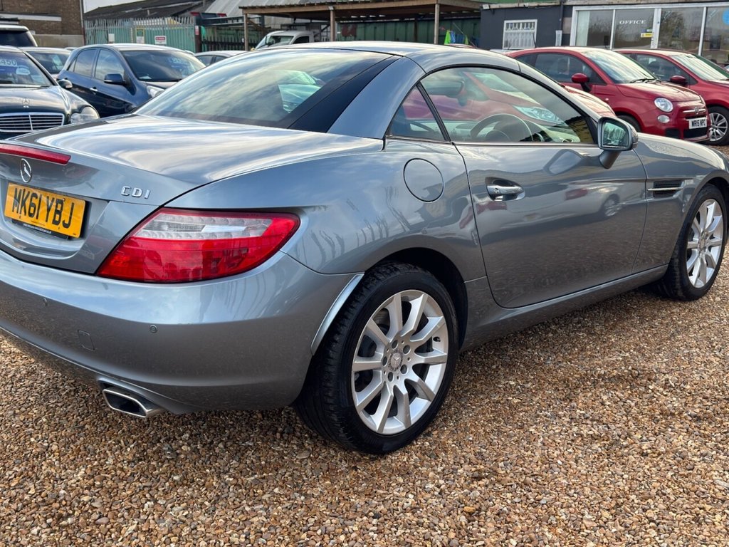 Used Mercedes-Benz SLK 2012 for sale - 76848177: Photo 8