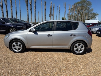 Used Kia Ceed 2009 for sale - 78426440: Photo