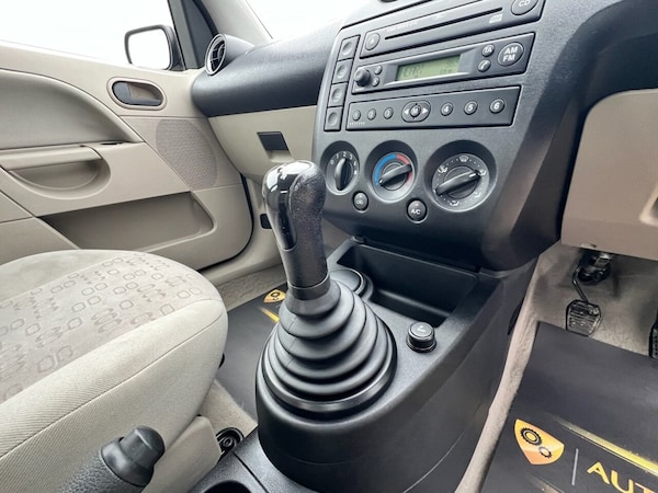 Used Ford Fiesta 2002 for sale - 76173182: Photo 21