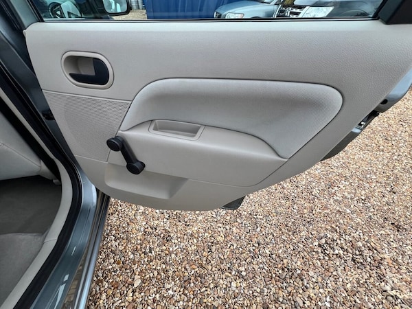 Used Ford Fiesta 2002 for sale - 76173182: Photo 26