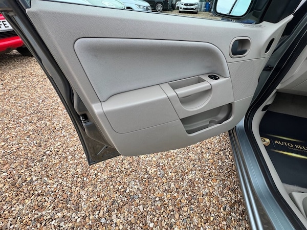 Used Ford Fiesta 2002 for sale - 76173182: Photo 29