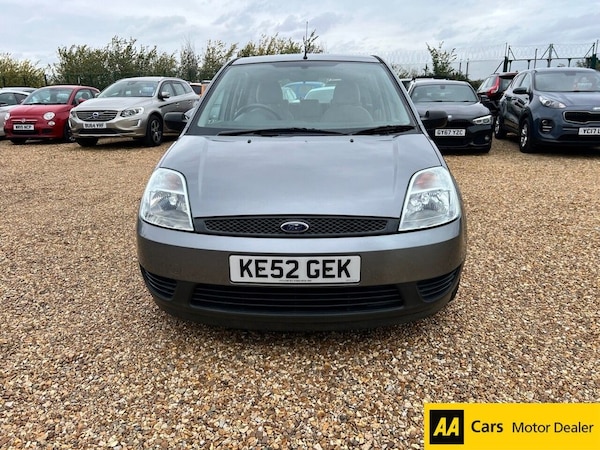 Used Ford Fiesta 2002 for sale - 76173182: Photo 2