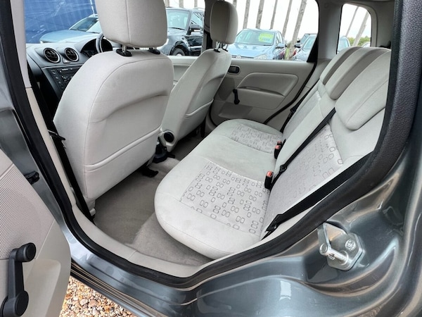 Used Ford Fiesta 2002 for sale - 76173182: Photo 30