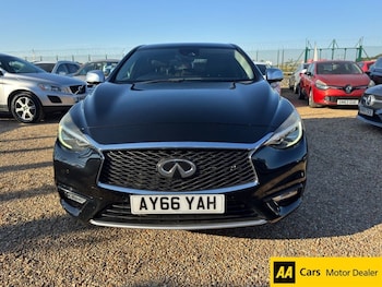 Used Infiniti Q30 2016 for sale - 79189680: Photo