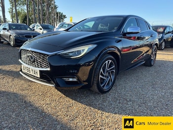 Used Infiniti Q30 2016 for sale - 79189680: Photo