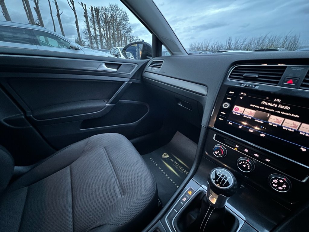 Used Volkswagen Golf 2018 for sale - 77369006: Photo 27