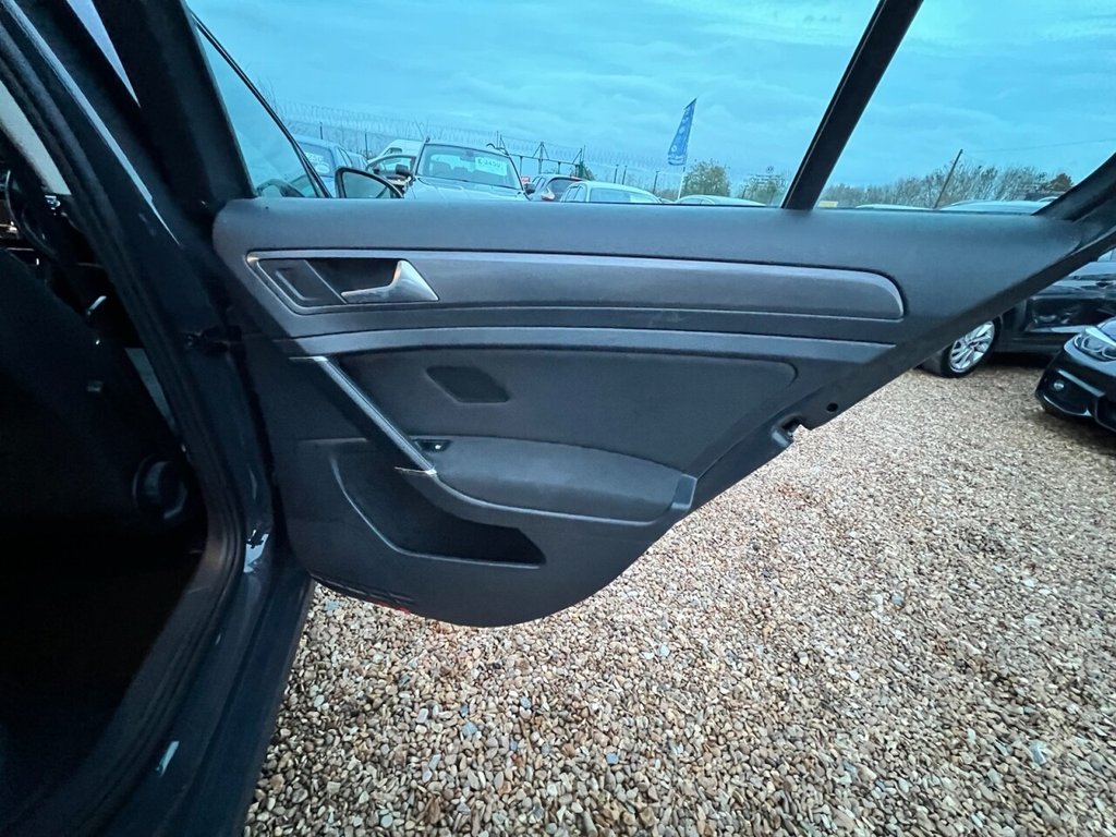 Used Volkswagen Golf 2018 for sale - 77369006: Photo 30