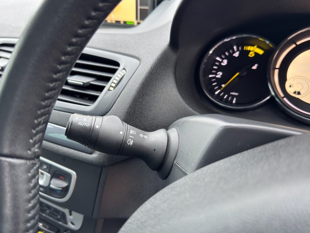 Used Renault Megane 2014 for sale - 77276393: Photo 29