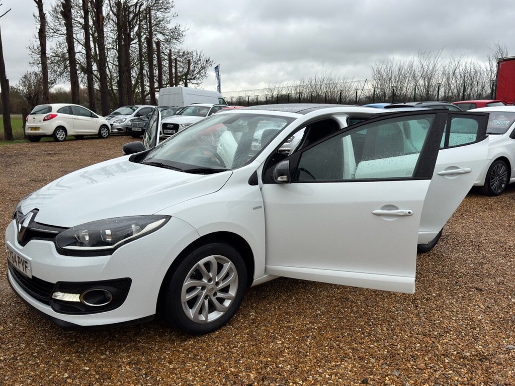 Used Renault Megane 2014 for sale - 77276393: Photo 43