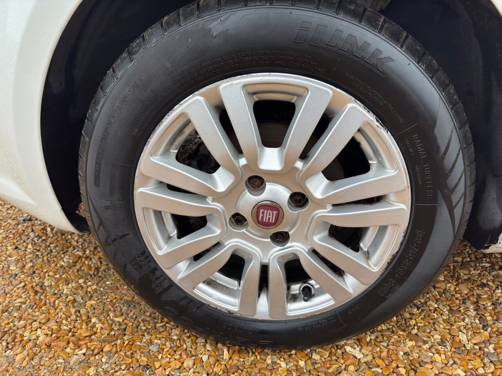 Used Fiat Punto 2014 for sale - 77464092: Photo 32