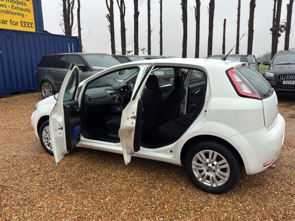 Used Fiat Punto 2014 for sale - 77464092: Photo 34