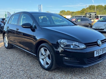 Volkswagen - Golf