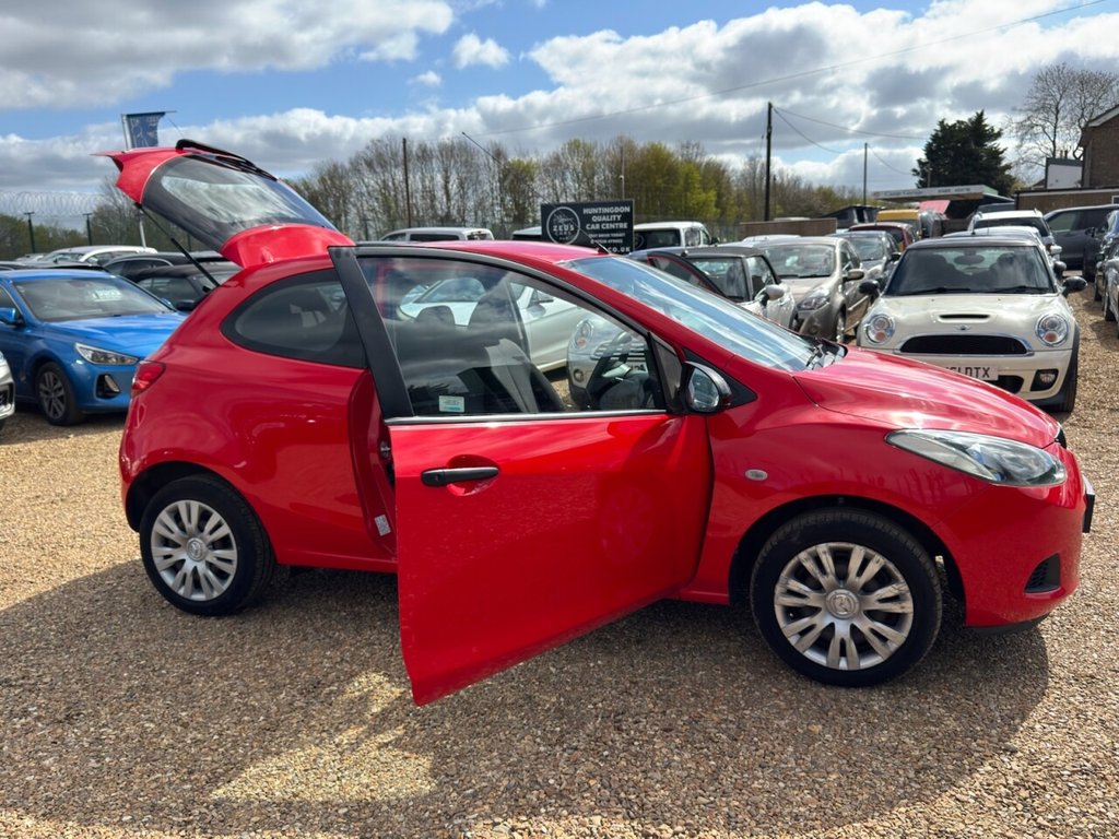 Used Mazda Mazda2 2010 for sale - 78110824: Photo 10