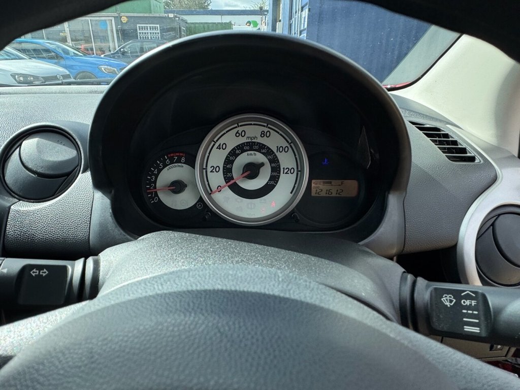 Used Mazda Mazda2 2010 for sale - 78110824: Photo 18