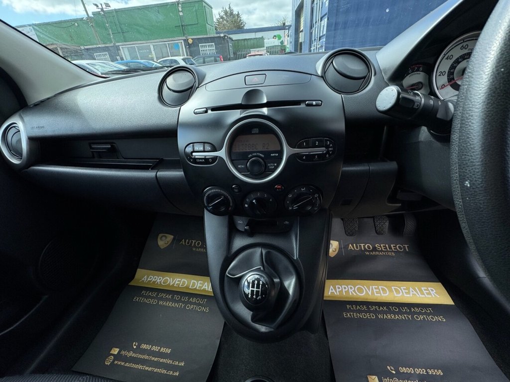 Used Mazda Mazda2 2010 for sale - 78110824: Photo 19