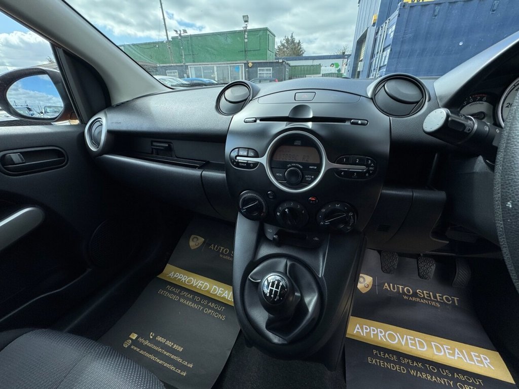 Used Mazda Mazda2 2010 for sale - 78110824: Photo 20