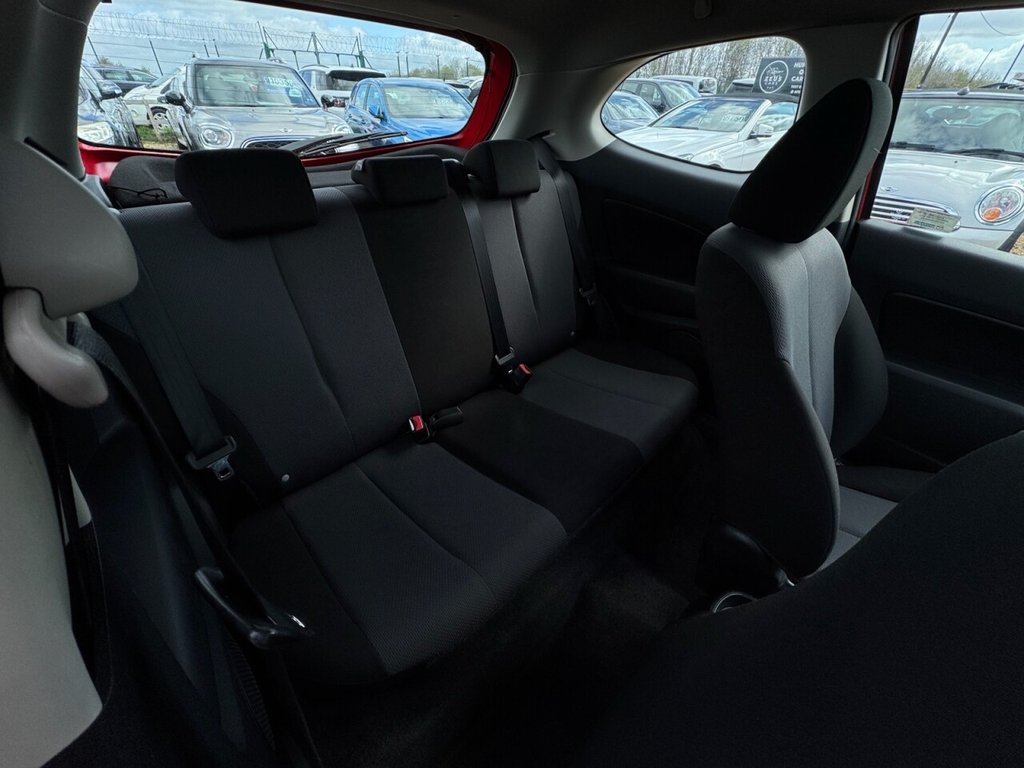 Used Mazda Mazda2 2010 for sale - 78110824: Photo 24
