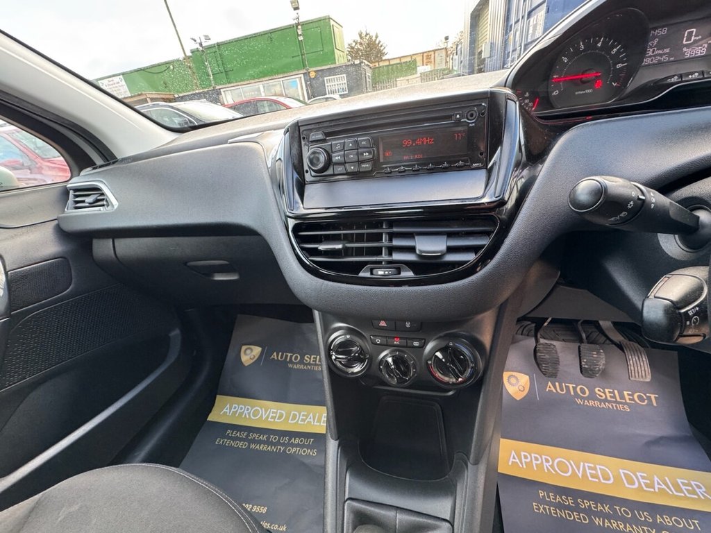 Used Peugeot 208 2012 for sale - 77520895: Photo 23