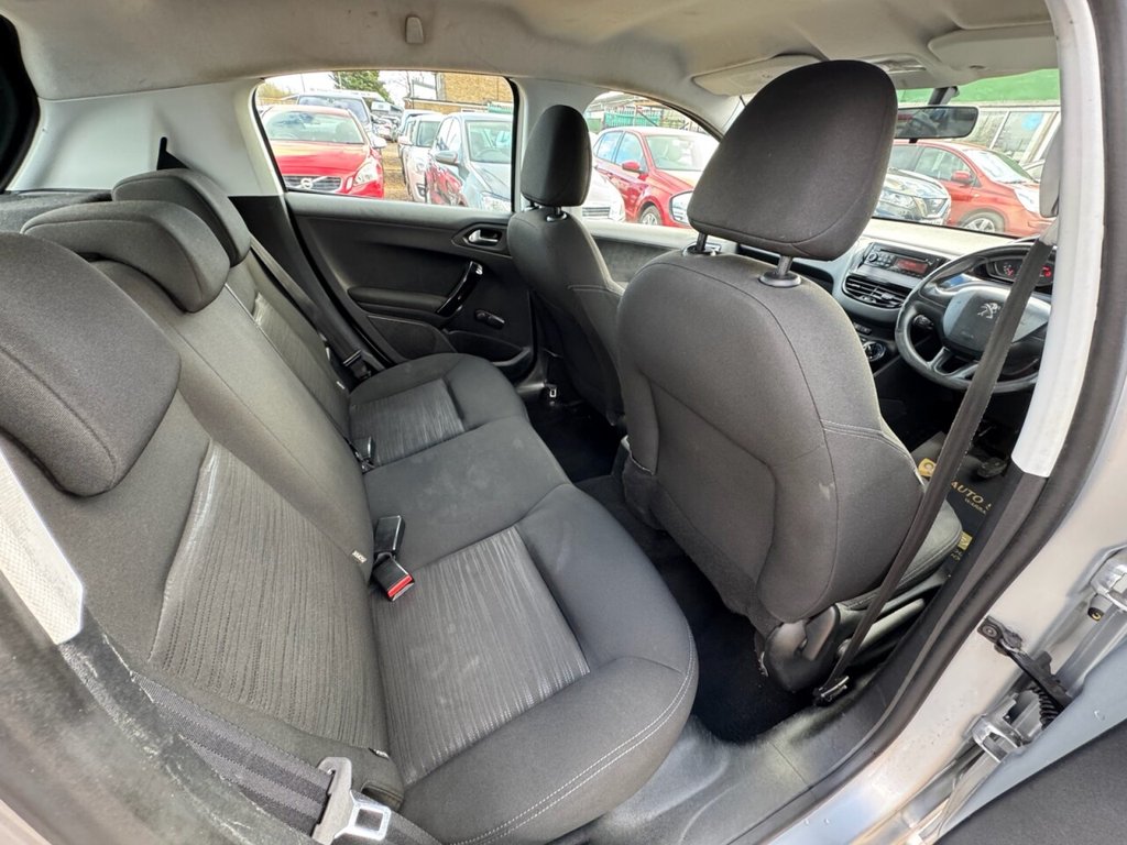 Used Peugeot 208 2012 for sale - 77520895: Photo 27
