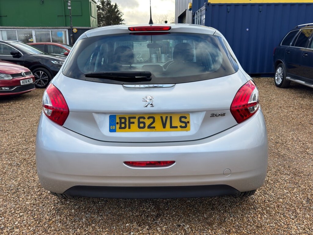 Used Peugeot 208 2012 for sale - 77520895: Photo 6