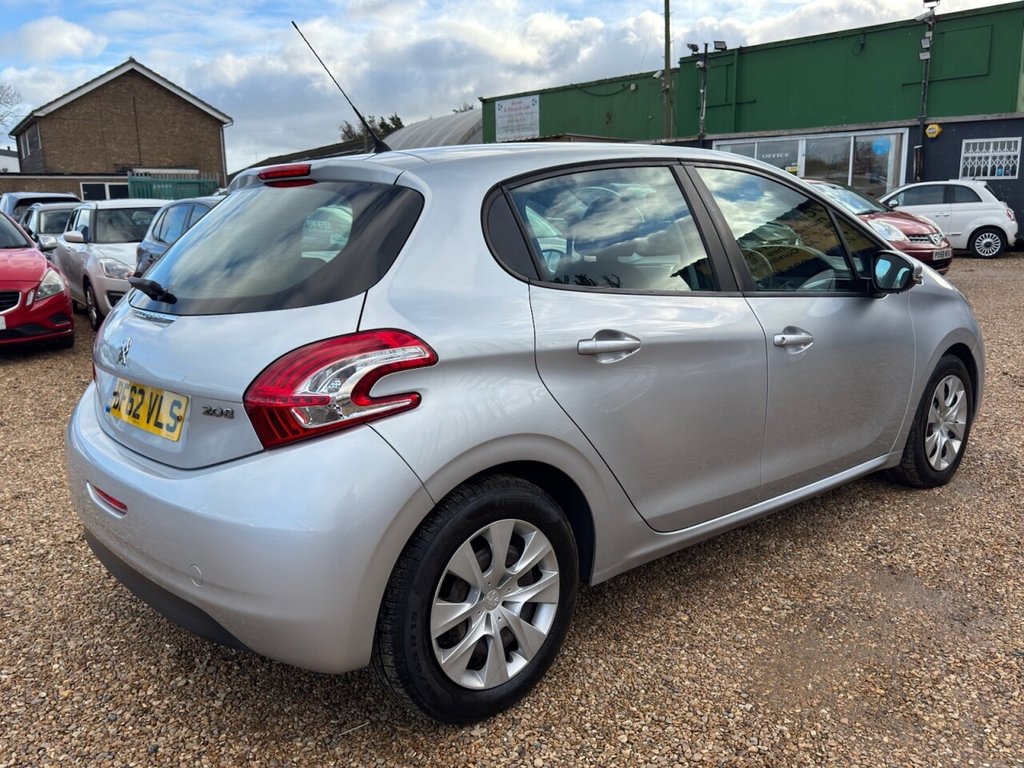 Used Peugeot 208 2012 for sale - 77520895: Photo 7