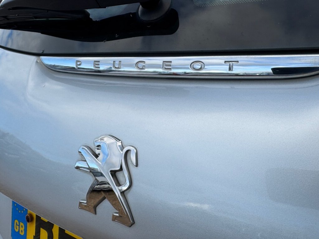 Used Peugeot 208 2012 for sale - 77520895: Photo 9